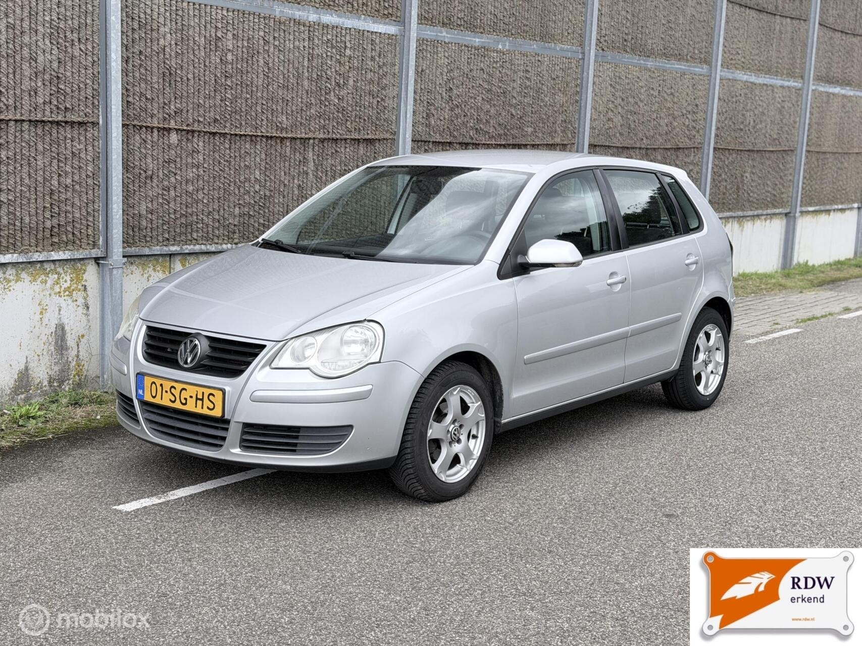 Volkswagen Polo 1.4-16V Comfortline NAP/AIRCO/NETTE AUTO, Auto's, Voorwielaandrijving, Origineel Nederlands, Bedrijf, Handgeschakeld