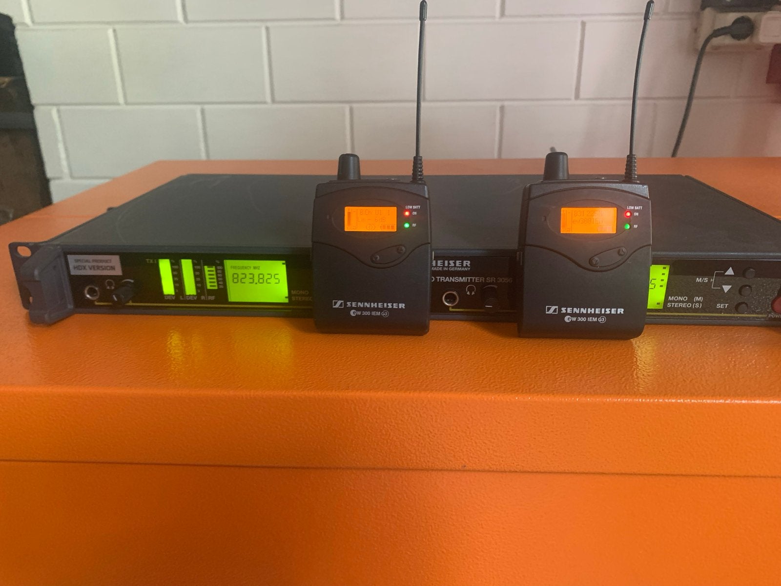 Sennheiser IEM Set G3/G4/2000 met HDX Compander 50/100mW, Ophalen of Verzenden, Zo goed als nieuw, Overige typen, Draadloos