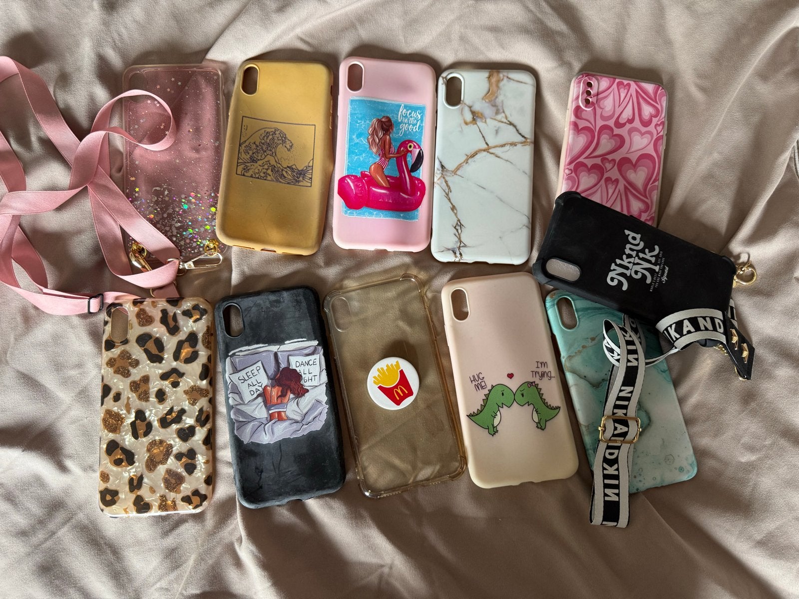 Diverse iPhone XS Max hoesjes - Verschillende stijlen, Telecommunicatie, Gebruikt, Met koord, IPhone XS Max, Hoesje of Tasje