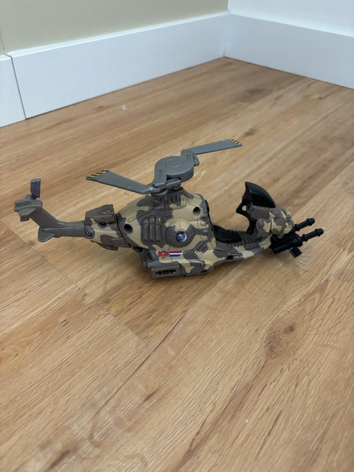 Camo Helikopter Speelgoed - Transformers Stijl, Hobby en Vrije tijd, Modelbouw | Radiografisch | Helikopters en Quadcopters, Ophalen of Verzenden