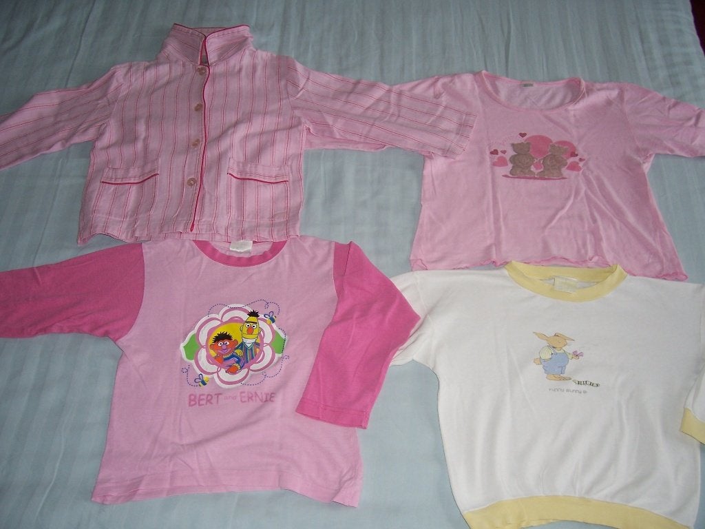 4 pyjamajasjes maat 104 o.a. sesamstraat funny bunny, Kinderen en Baby's, Ophalen of Verzenden, Gebruikt, Meisje, Nacht- of Onderkleding