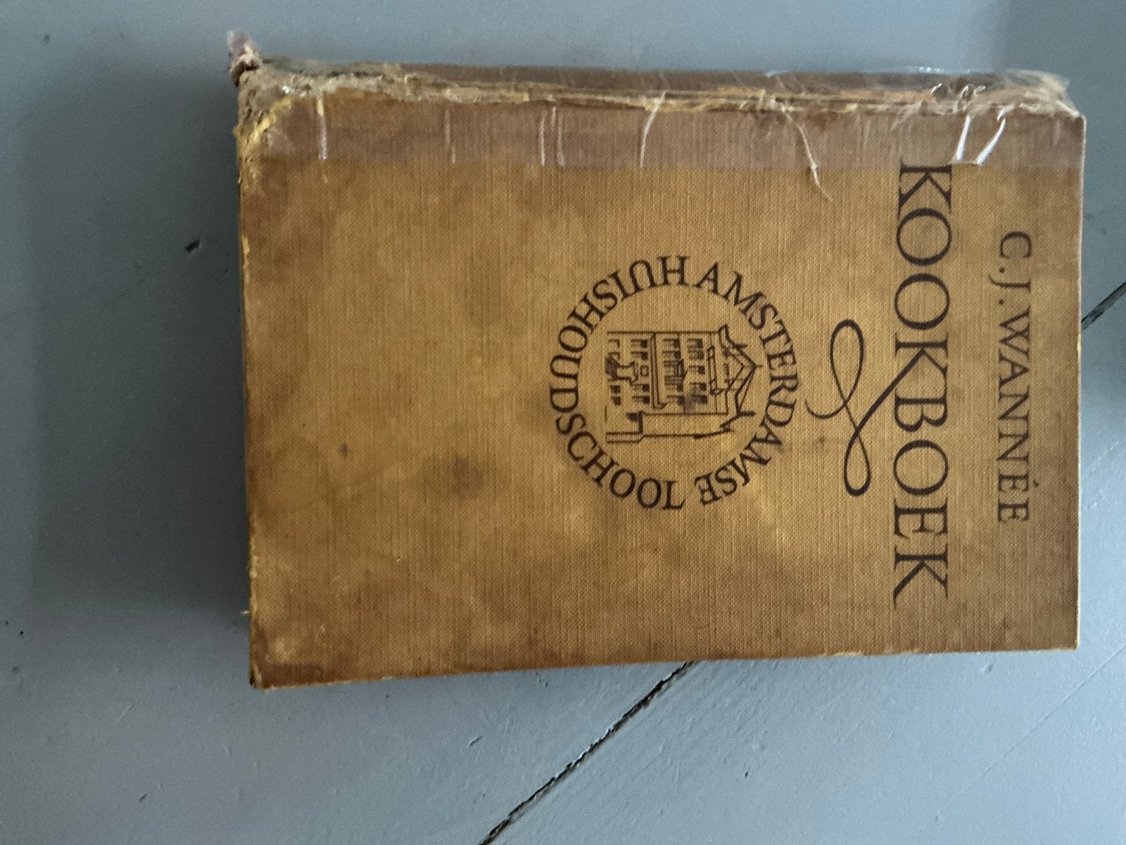 C.J. Wannee Kookboek - Amsterdamse Huishoudschool  1910, Boeken, Ophalen of Verzenden, Gelezen, Nederland en België, Overige typen