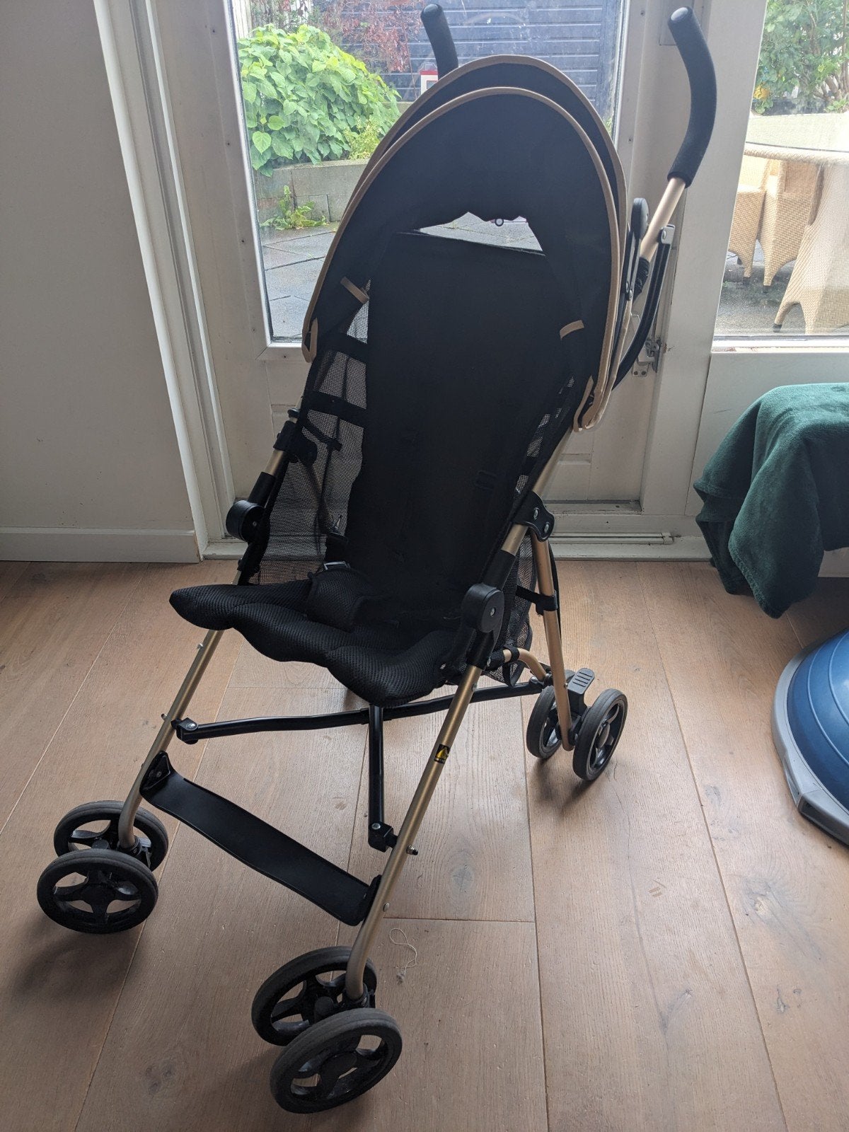 Compacte en lichtgewicht buggy - ideaal voor reizen!, Ophalen, Gebruikt, Overige merken, Zonnekap