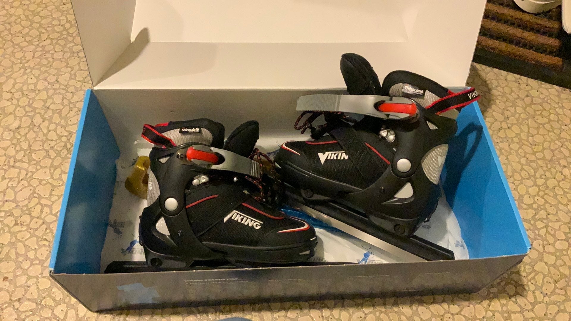 Viking schaatsschoenen, 28-31, grrot en klein maakbaar, Ophalen of Verzenden, Zo goed als nieuw