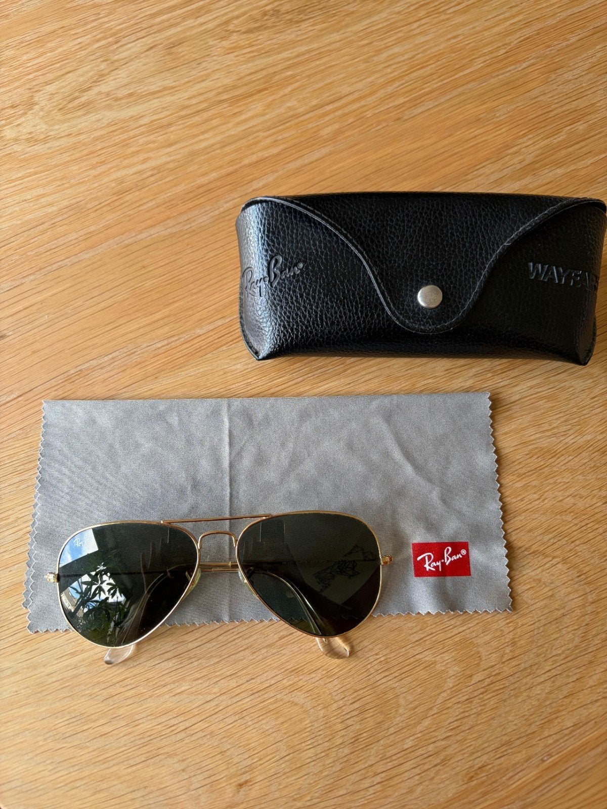 Ray-Ban Aviator Zonnebril RB3025 Large Metal Zwart Goud, Zonnebril, Zwart, Ophalen of Verzenden, Zo goed als nieuw