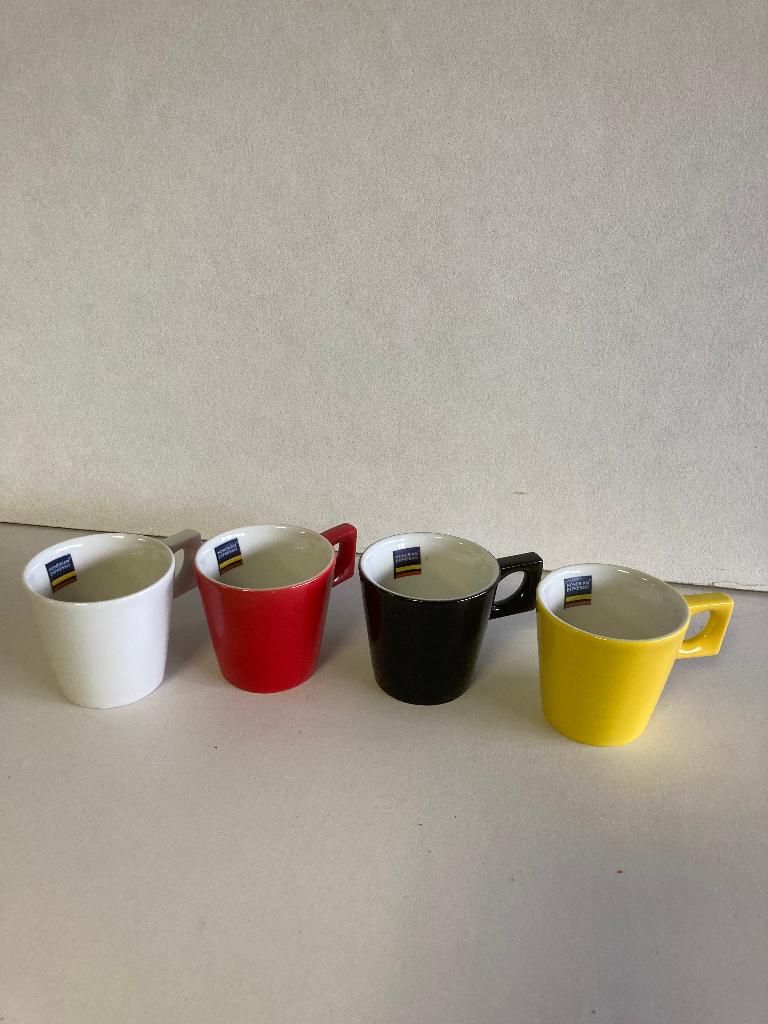 Koffiekopjes met schotel Walküre Mondrian NyNy, Huis en Inrichting, Ophalen, Gebruikt, Overige stijlen, Kop(pen) en/of Schotel(s)