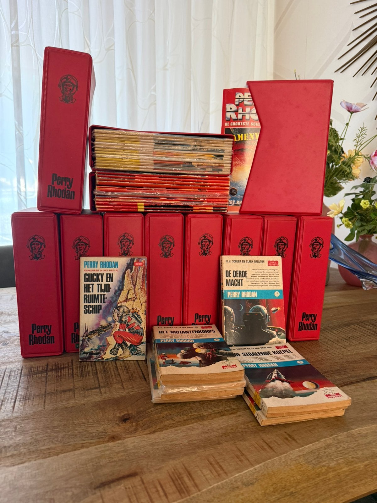 PERRY RHODAN - De grootste Science Fiction Serie, Boeken, Verzenden, Gelezen