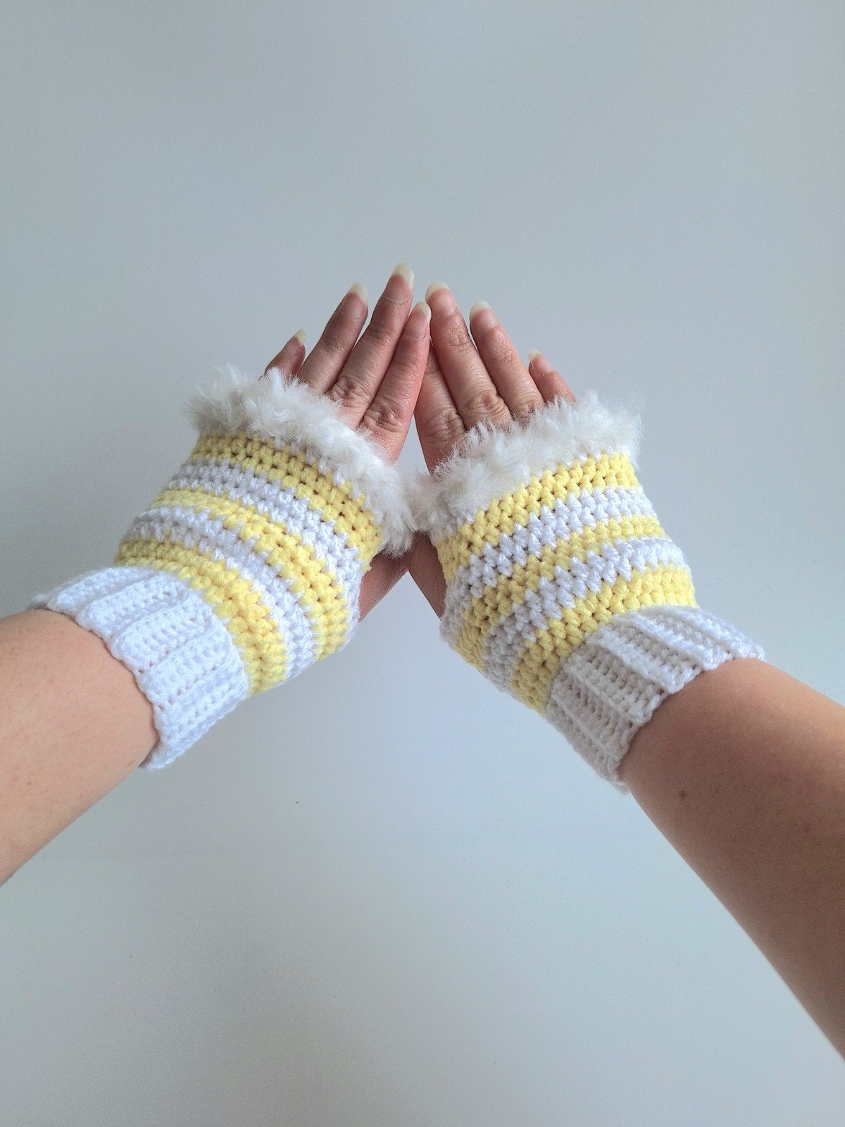 Gehaakte handschoenen wit en geel, Ophalen of Verzenden, Nieuw, Handschoenen