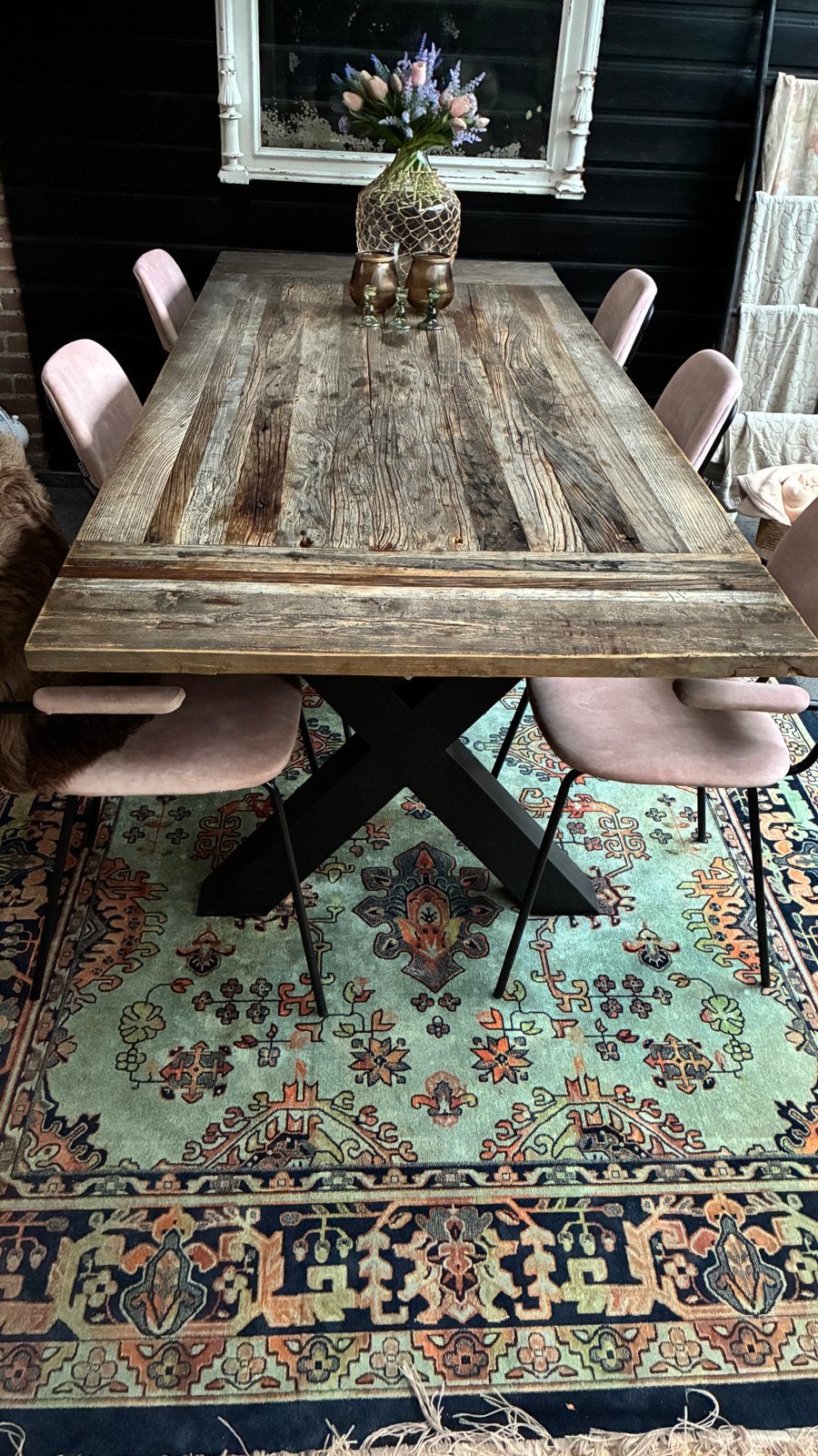 Unieke eettafel met oud kerkdeur blad en stalen kruispoot, Ophalen, Gebruikt, 200 cm of meer, 50 tot 100 cm
