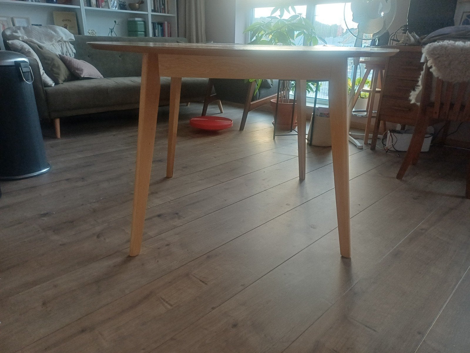 Ronde eettafel van JYSK, licht eikenhout, Ophalen, Gebruikt, Modern Scandinavisch, Vier personen