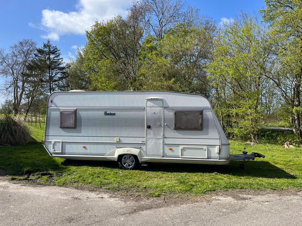LMC dominant 530k1, mover, Dorema voortent, Fransbed, Caravans en Kamperen, Caravans, Rondzit, Particulier, Vast bed, 5 tot 6 meter