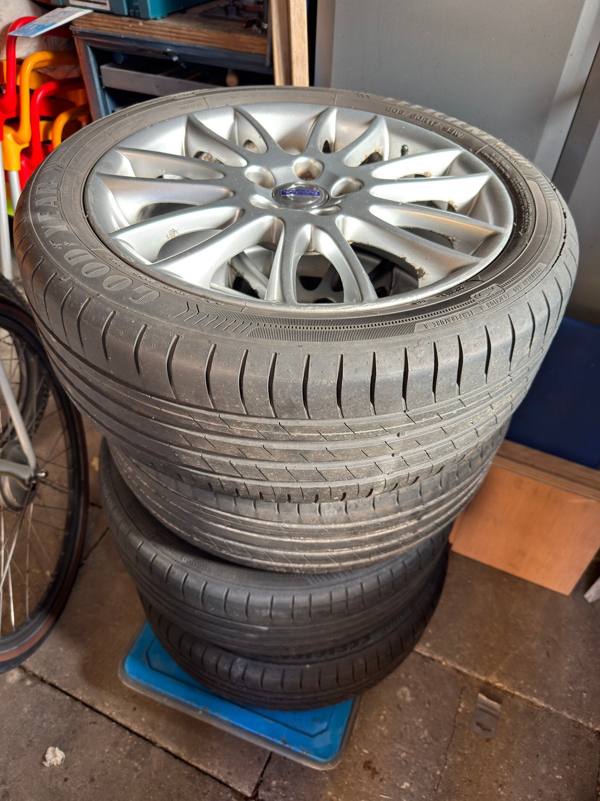4x velgen met all-season banden voor Volvo V50 /V40, Auto-onderdelen, Banden en Velgen, Ophalen, 16 inch, 205 mm, All Season