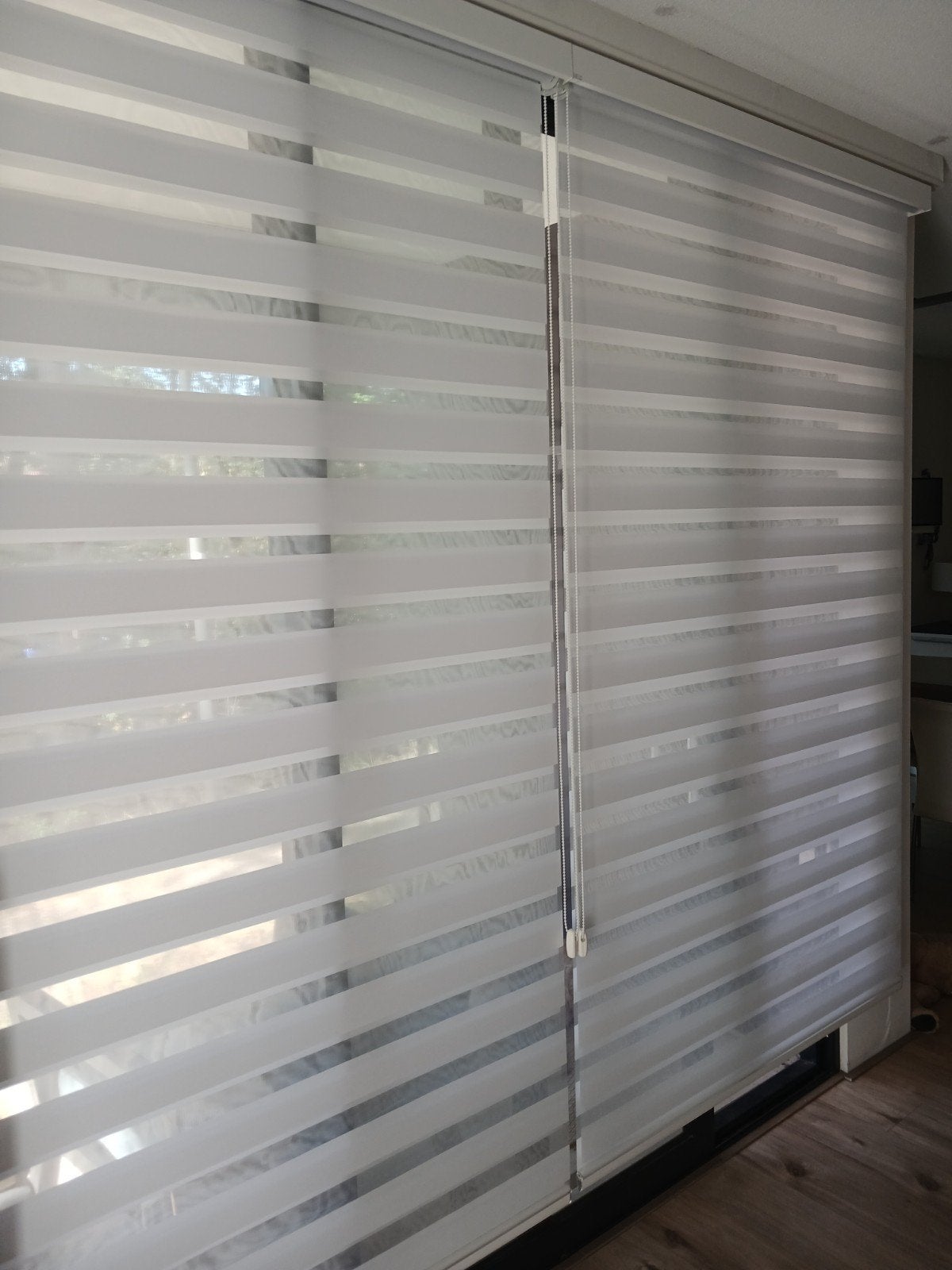 Prachtige duo rolgordijnen wit 231x255 en 138x255, Huis en Inrichting, Ophalen, Inclusief montageonderdelen, Overige merken, Wit