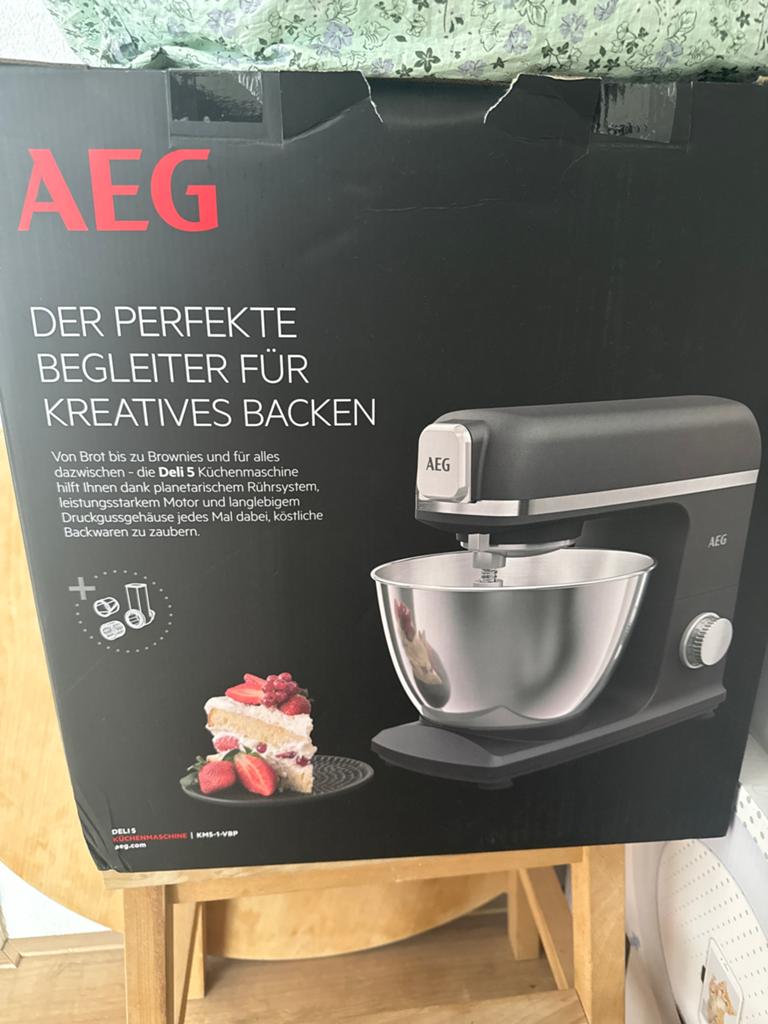 NIEUW AEG Deli 5 Keukenmachine KM5-1-VBP, 3 tot 4 liter, Ophalen of Verzenden, Nieuw, 3 snelheden of meer