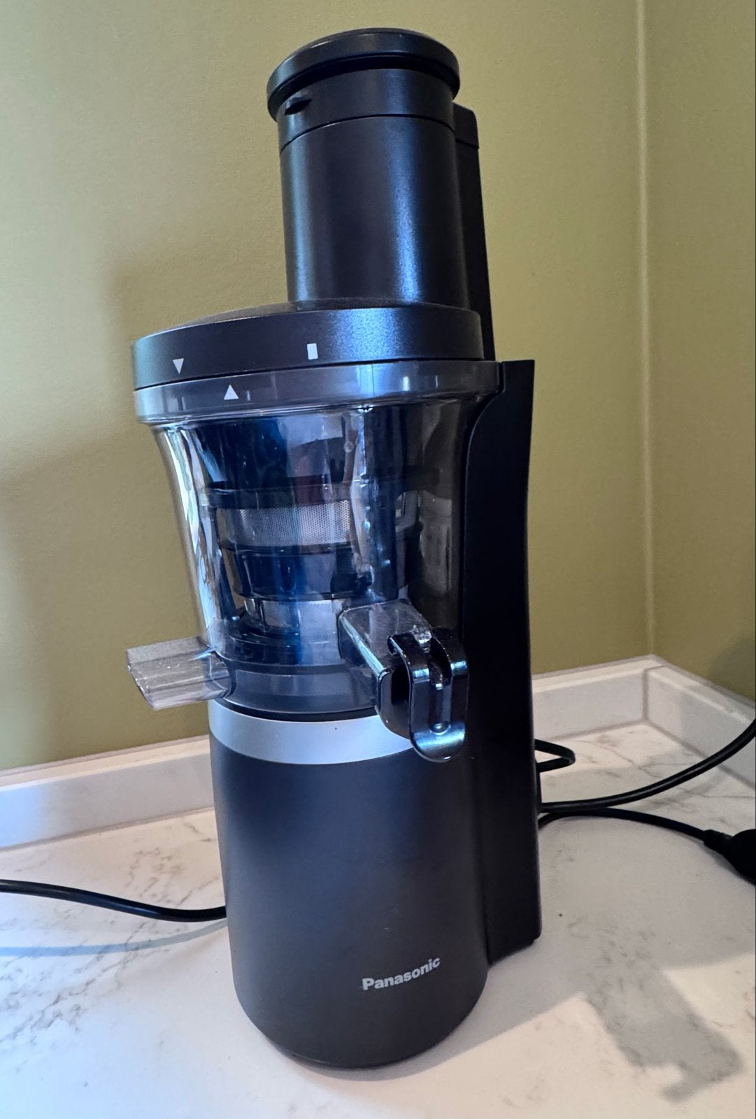 Panasonic Slowjuicer MJ-700, Witgoed en Apparatuur, Ophalen, Zo goed als nieuw, Elektrisch, Slowjuicer