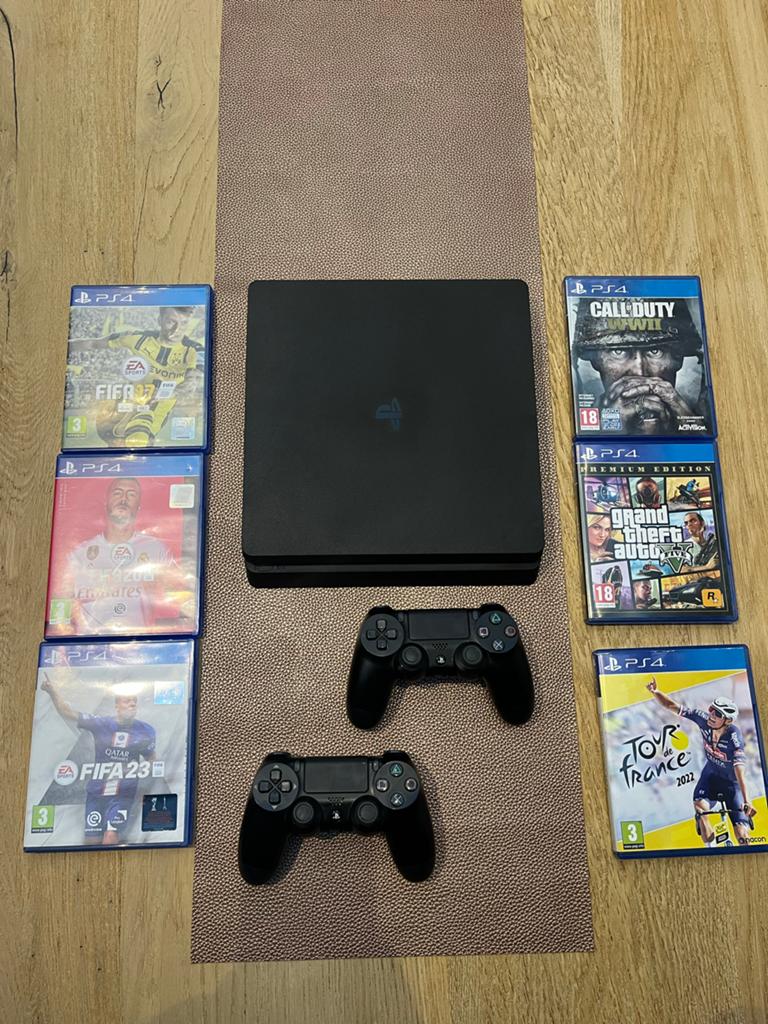 PS4 Slim 500GB met 2 controllers en 6 games, Spelcomputers en Games, Spelcomputers | Sony PlayStation 4, Met 2 controllers, Ophalen of Verzenden