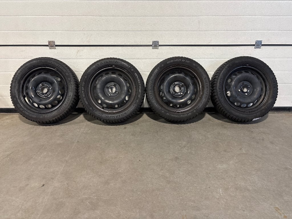 15" vredestein winterbanden st 4 x 100 c1, 108, yaris, mazda, Ophalen, Gebruikt, 15 inch, Banden en Velgen