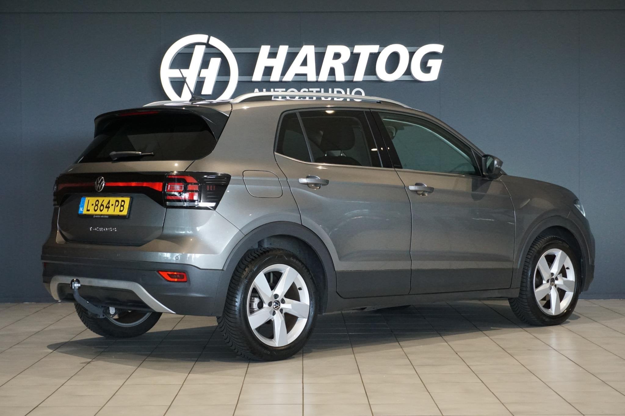 Volkswagen T-Cross 1.0 TSI Style AUT. + TREKHAAK / DIGITALE, Gebruikt, Euro 6, Origineel Nederlands, Bedrijf