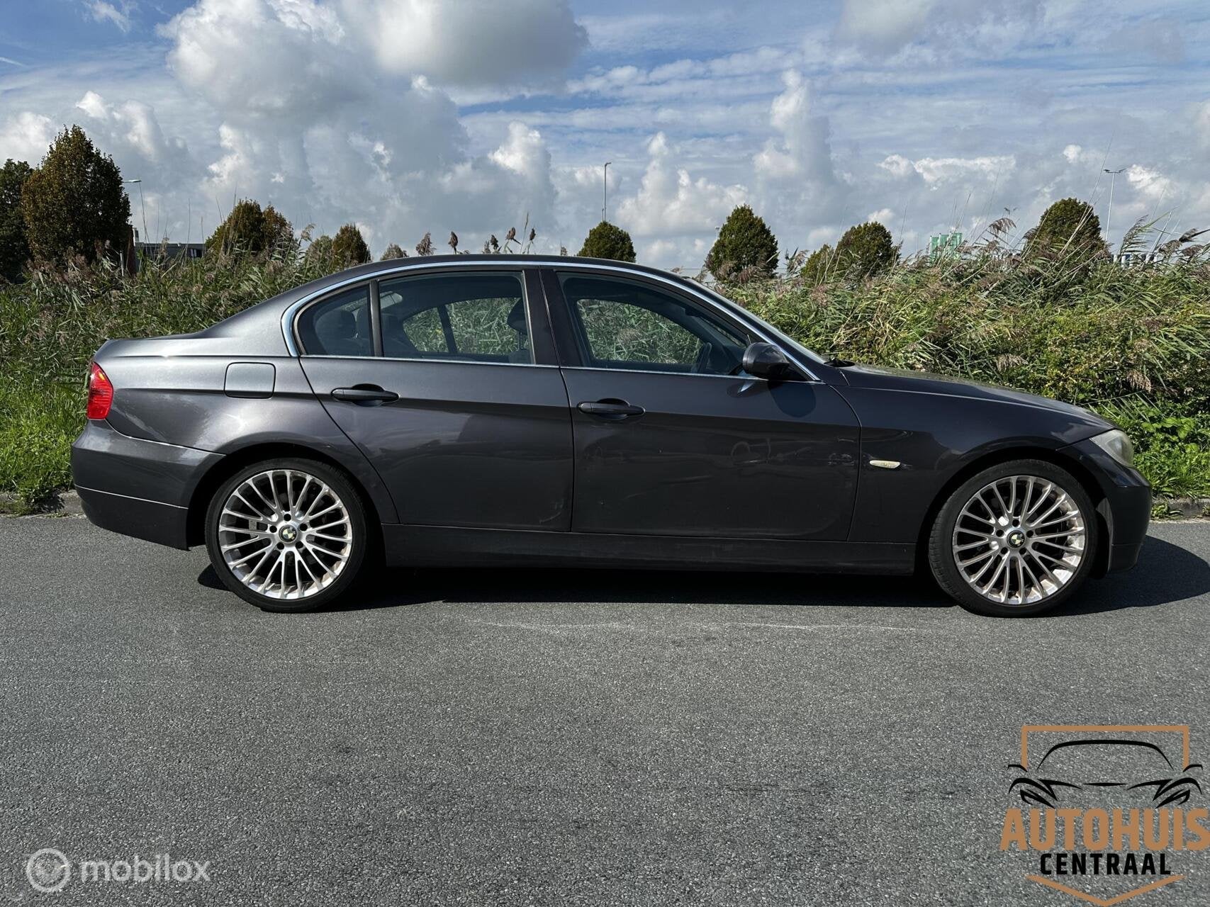 Foto 6 van BMW 3-serie 325i*MOTORSTORING*NwAPK*Airco*