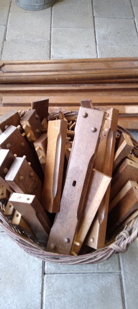 Stukken eikenhout, Ophalen