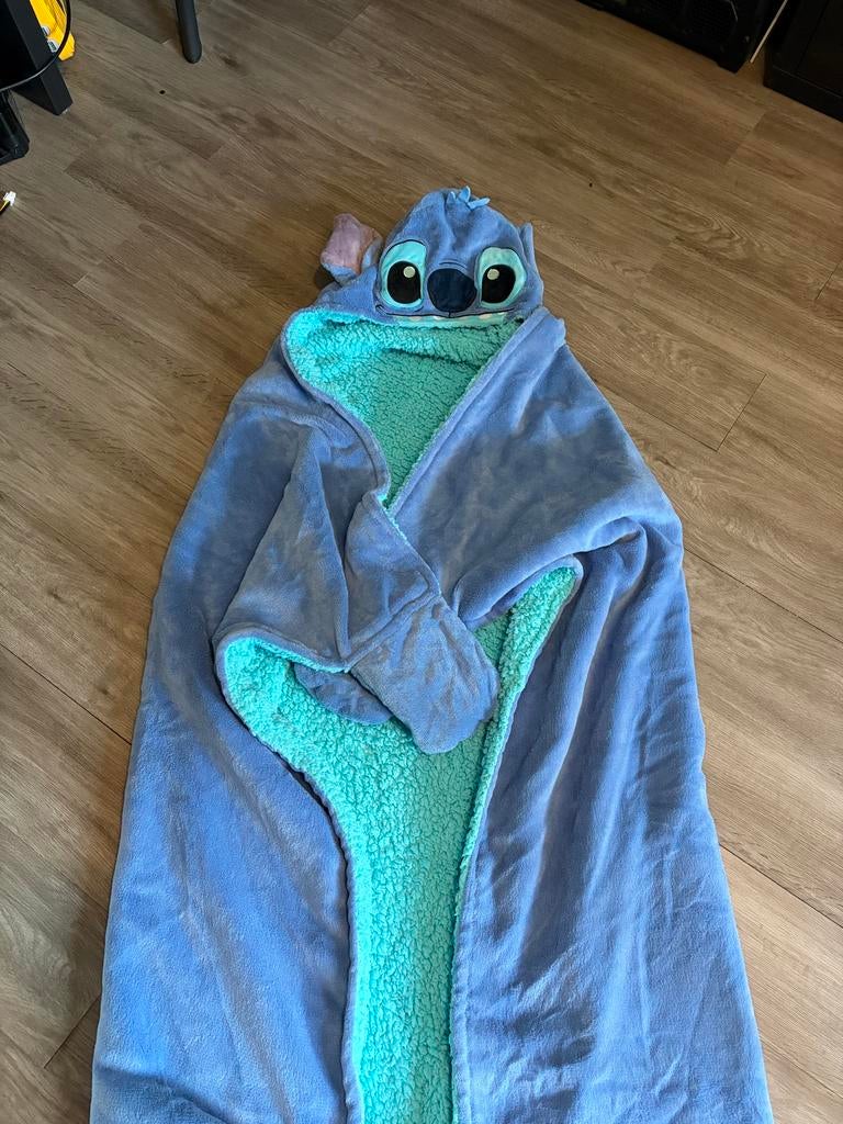 Stitch deken met capuchon - Primark Home, Huis en Inrichting, Slaapkamer | Beddengoed, Zo goed als nieuw, Deken of Dekbed, Eenpersoons