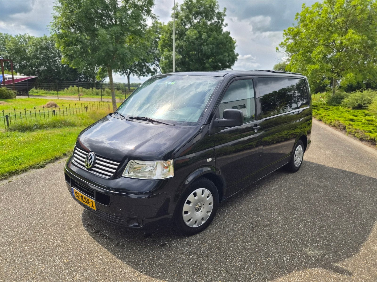 Volkswagen Transporter camper 2004 1.9 tdi, 2013 kg, Overige carrosserieën, 4 stoelen, Zwart
