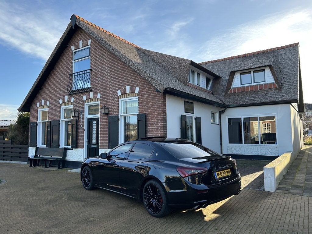 Maserati Ghibli 3.0 S Q4 2016 Zwart, Automaat, Bi-Xenon koplampen, Zwart, 411 pk