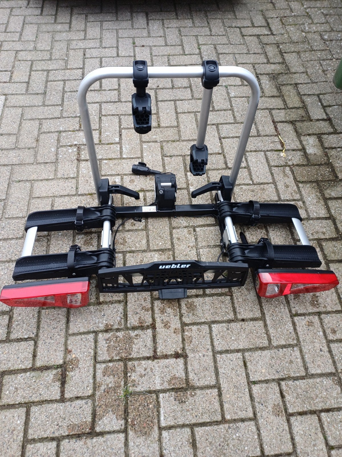 Fietsendrager Uebler I21, Ophalen, Zo goed als nieuw, 2 fietsen, Trekhaakdrager