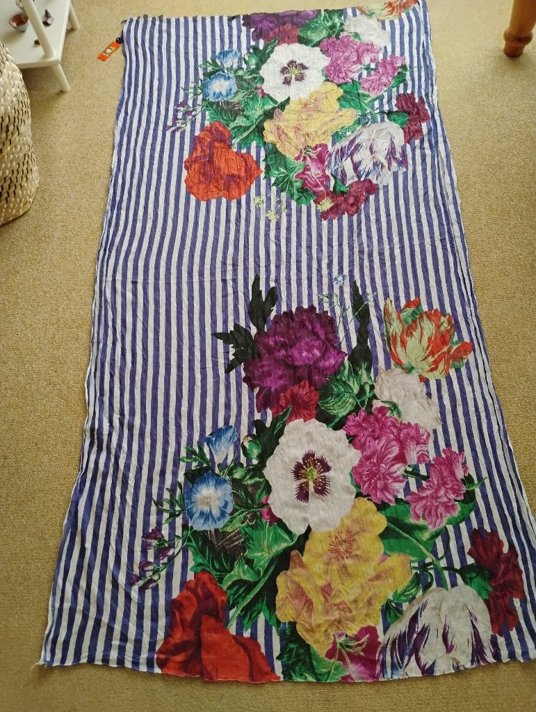 Nieuwe sjaal / pareo katoen, blauwe streep en bloemen, Maat 38/40 (M), Silkroute, Nieuw, Ophalen of Verzenden