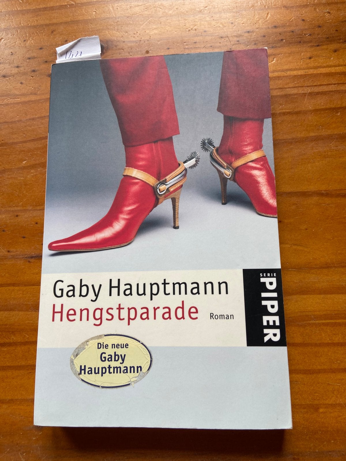 Hengstparade Gaby Hauptmann, Ophalen of Verzenden, Zo goed als nieuw, Fictie