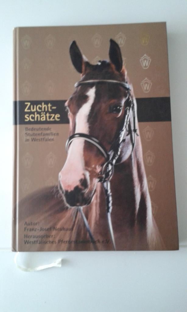 boek paarden Wesfalerzucht., Ophalen of Verzenden, Zo goed als nieuw, Overige soorten