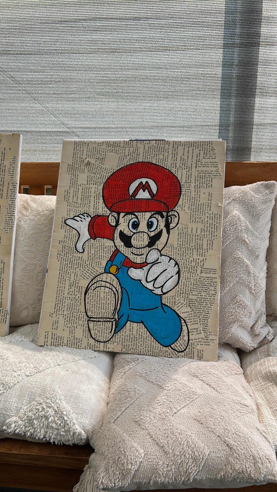 Mario op krantenpapier, Verzenden, Zo goed als nieuw