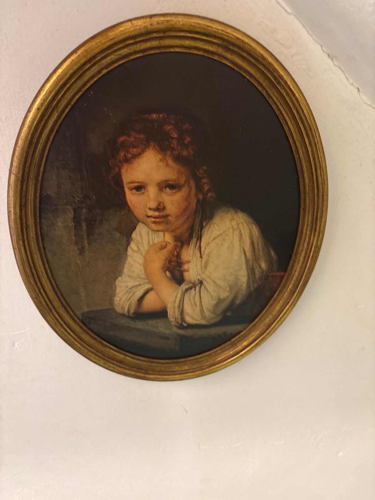 Ovaal schilderij van een kind in gouden lijst, Ophalen, Paneel, Portret of Personen, Olieverf
