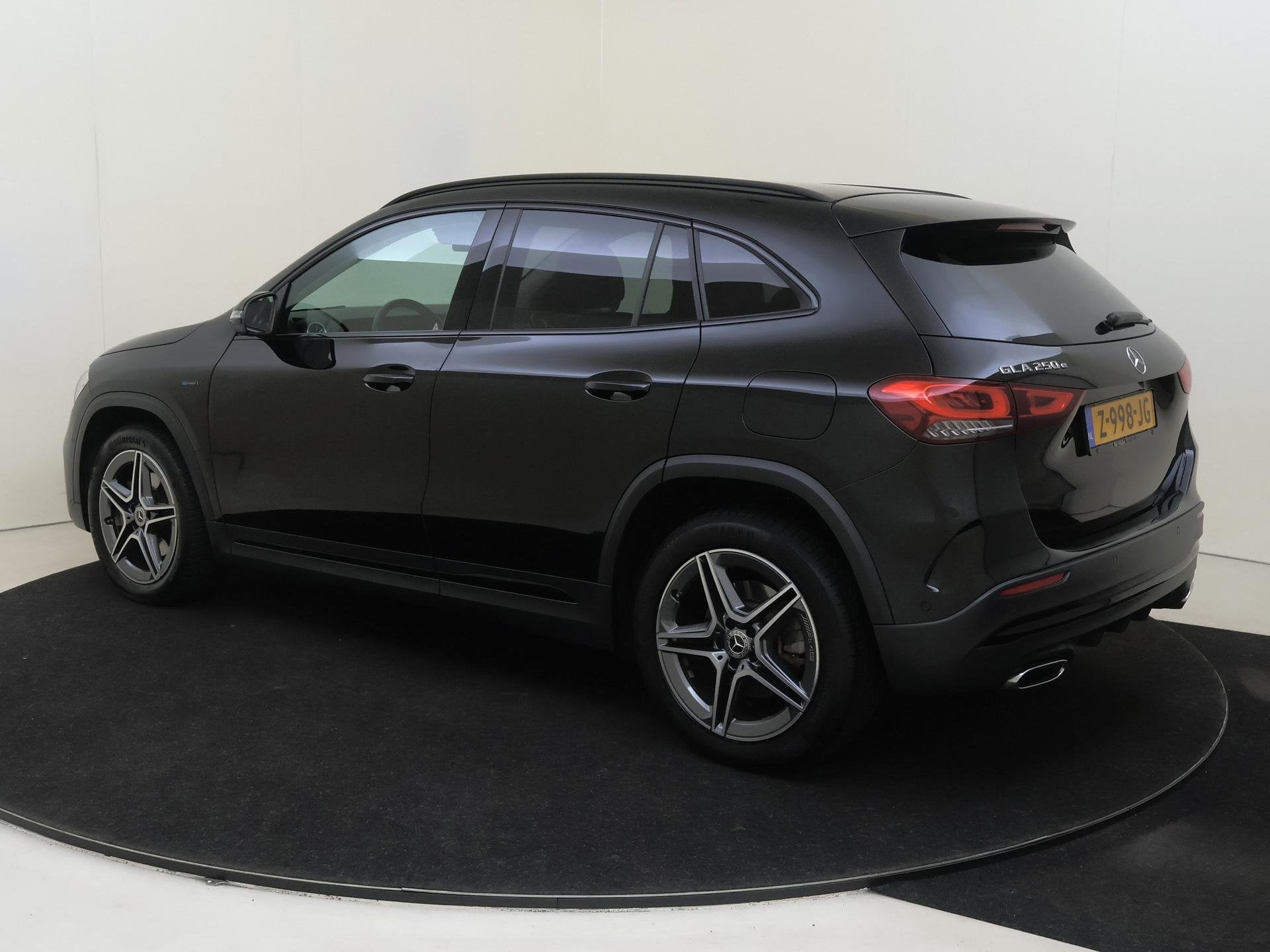 Mercedes-Benz GLA-klasse 250 e AMG Line Memory Seats / Parke, Auto's, 16 kWh, Leder en Stof, Zwart, Bedrijf