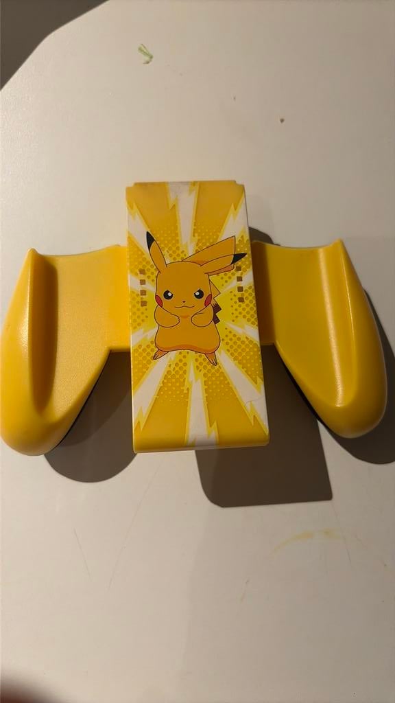 Pikachu controller houder, Ophalen of Verzenden, Zo goed als nieuw, Switch, Overige controllers