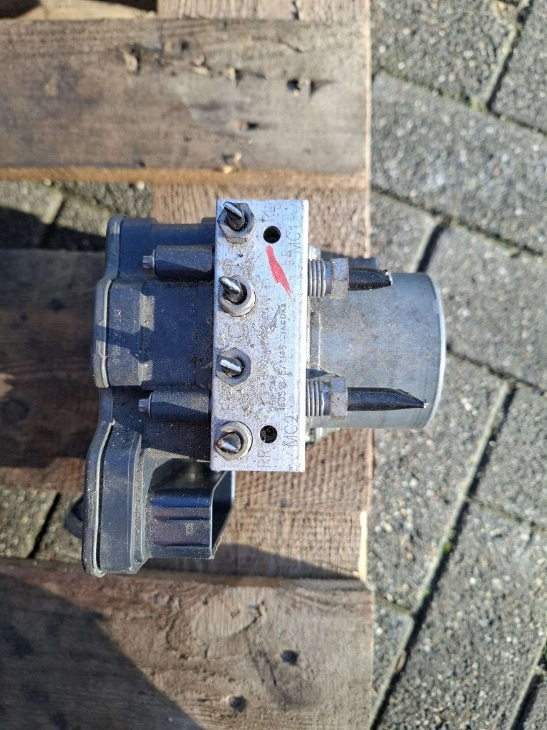ABS POMP JAGUAR XE, Niet ingevuld, Gebruikt, Niet ingevuld, Ophalen of Verzenden