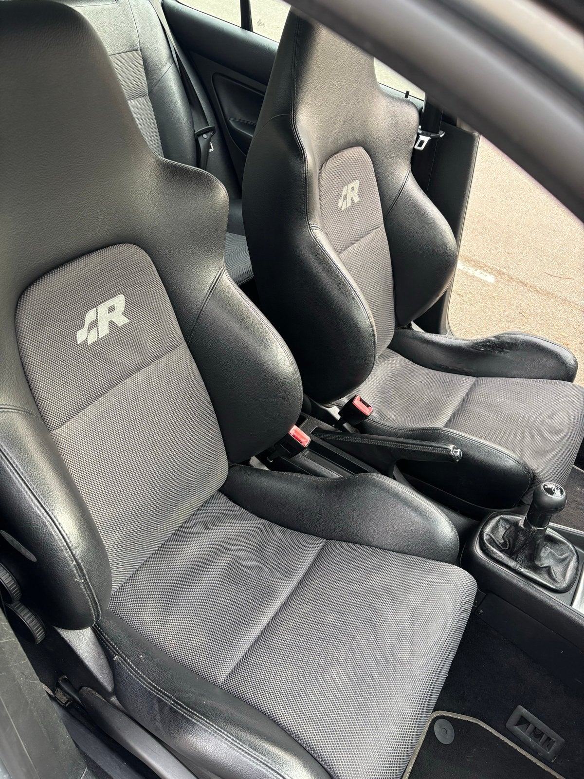 Volkswagen Golf 2.3 V5 125KW 2002 Grijs, Voorwielaandrijving, 170 pk, Zilver of Grijs, 1500 kg