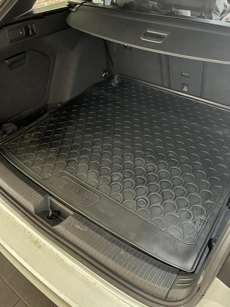 Gledring rubber mat kofferbakmat golf 8 station / estate, Ophalen, Zo goed als nieuw