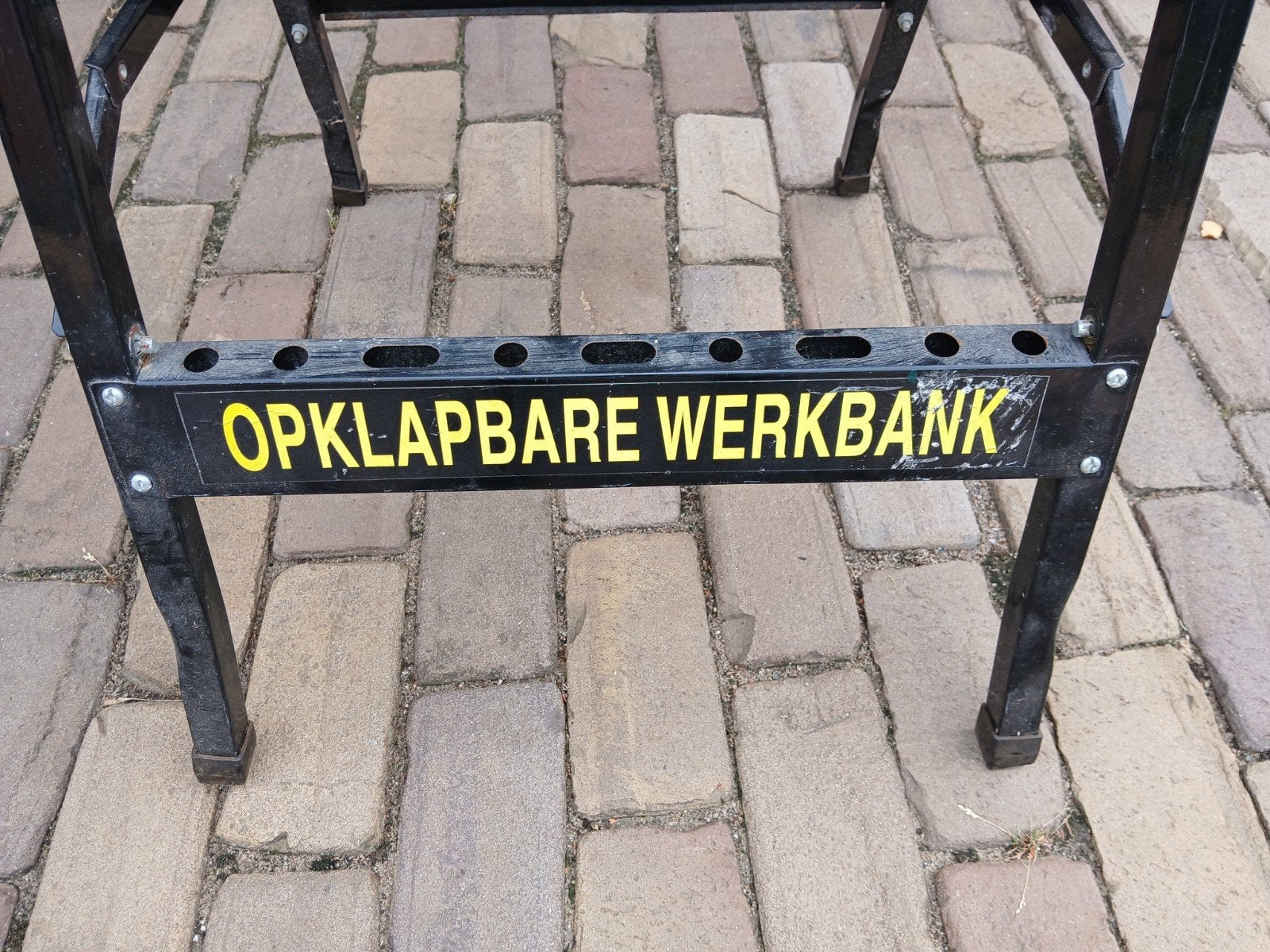 werkbank met bankschroef, Doe-het-zelf en Verbouw, Werkbanken, Ophalen, Gebruikt, Bankschroef