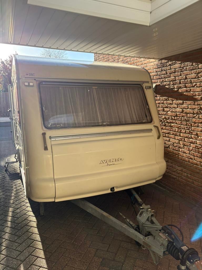 Te koop Toercravan AVENTO premier TL 395 Exclusief, 1995, Standaardzit, 750 - 1000 kg, Particulier, Kachel