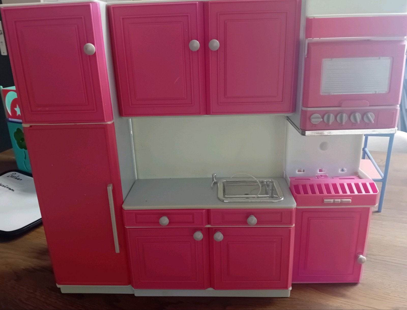 Roze speelgoedkeuken voor poppenhuis, Ophalen of Verzenden, Gebruikt, Meisje