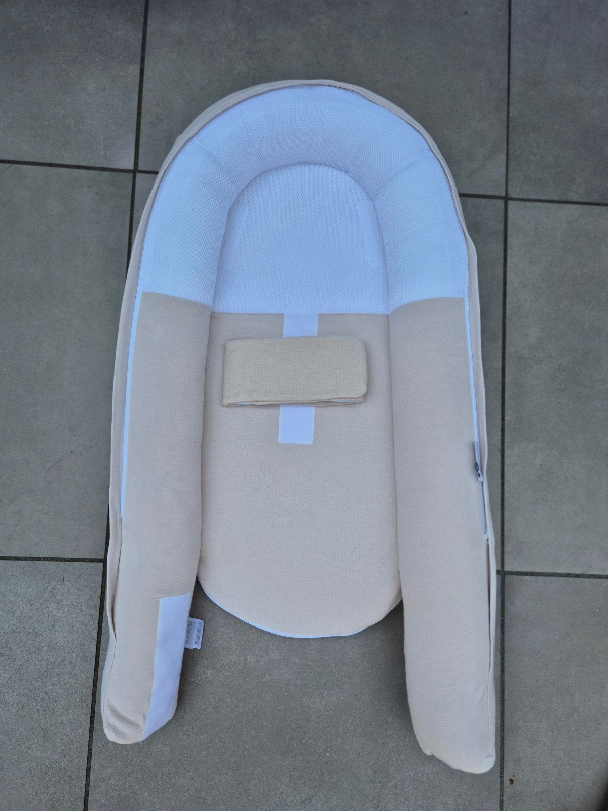 Comfortabel Baby Nestje - Beige, Ophalen, Zo goed als nieuw