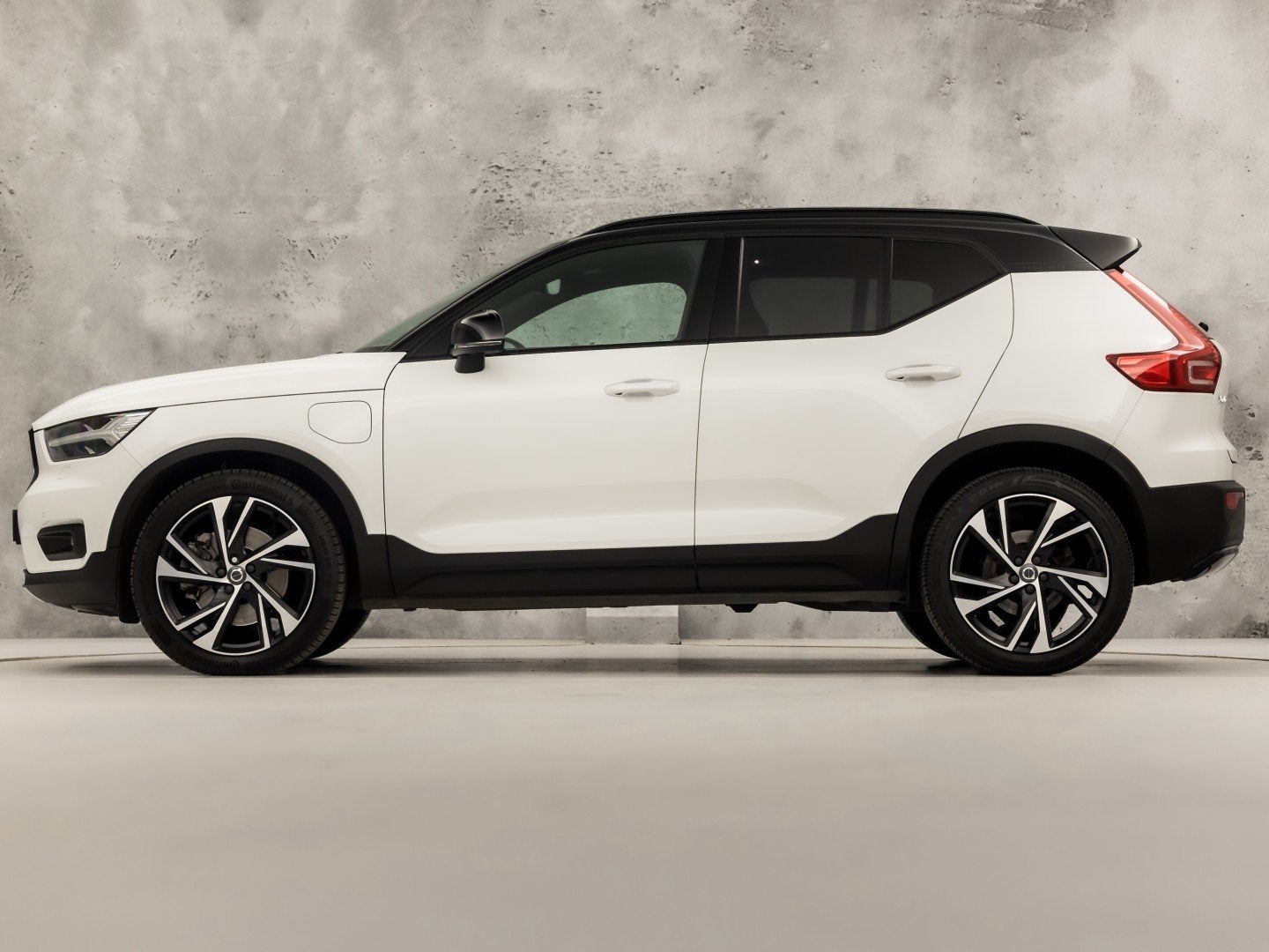 Volvo XC40 1.5 T5 Recharge Inscription 252Pk Automaat (PANOR, Auto's, 12 maanden, Wit, Bedrijf, Hybride Elektrisch/Benzine
