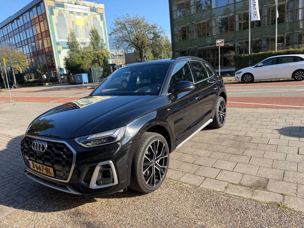 Audi Q5 50 TFSI e | 2021| Plug-in Hybride |Automaat| Zwart, Auto's, Automaat, 4 cilinders, Leder en Stof, Zwart