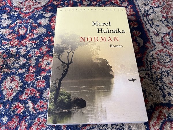 Merel Hubatka. Norman. Nieuw Guinea. Softcover, 303 Blz., Boeken, Ophalen of Verzenden, Nieuw