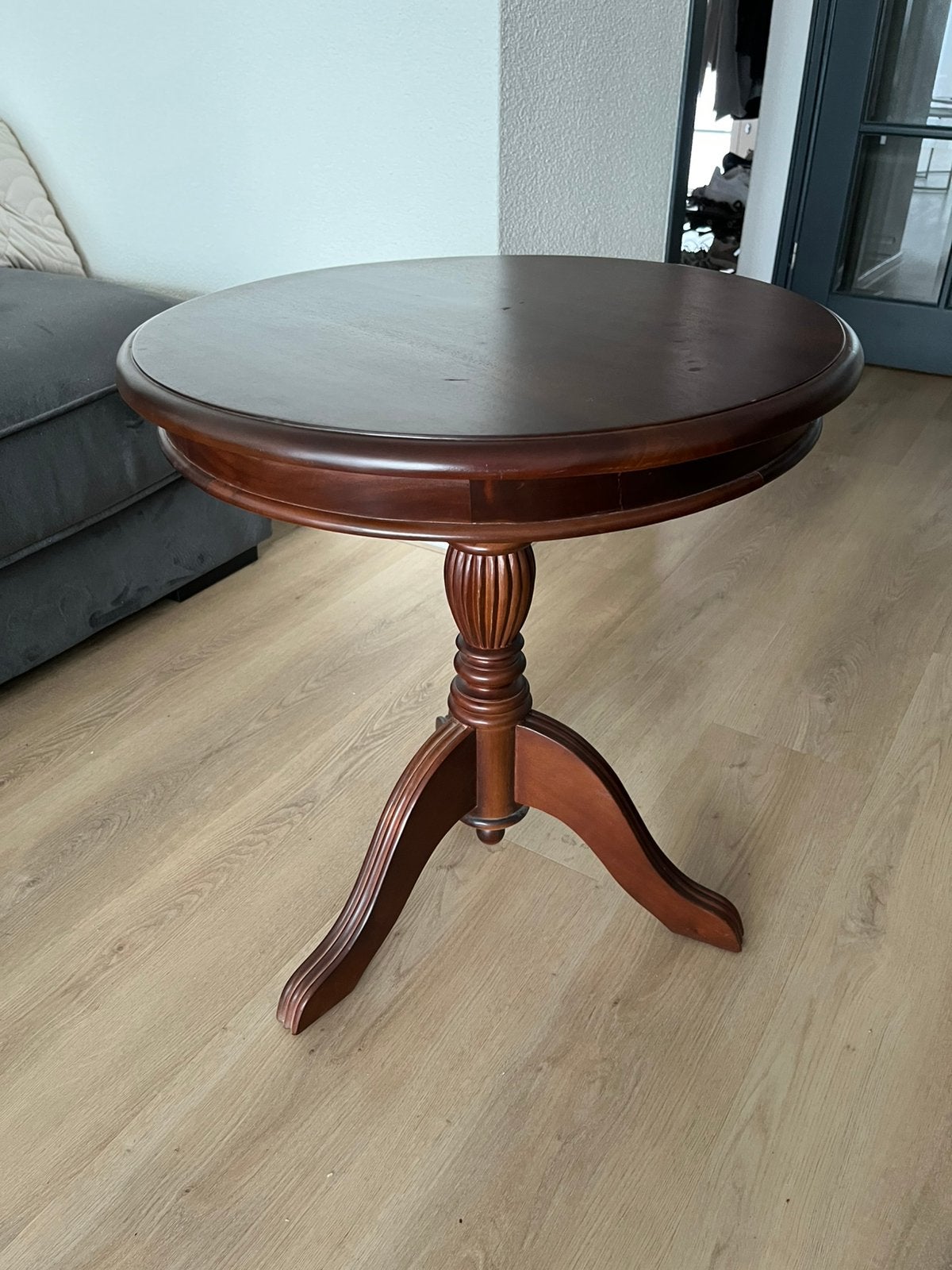 Klassieke houten wijntafel / bijzettafel, Ophalen