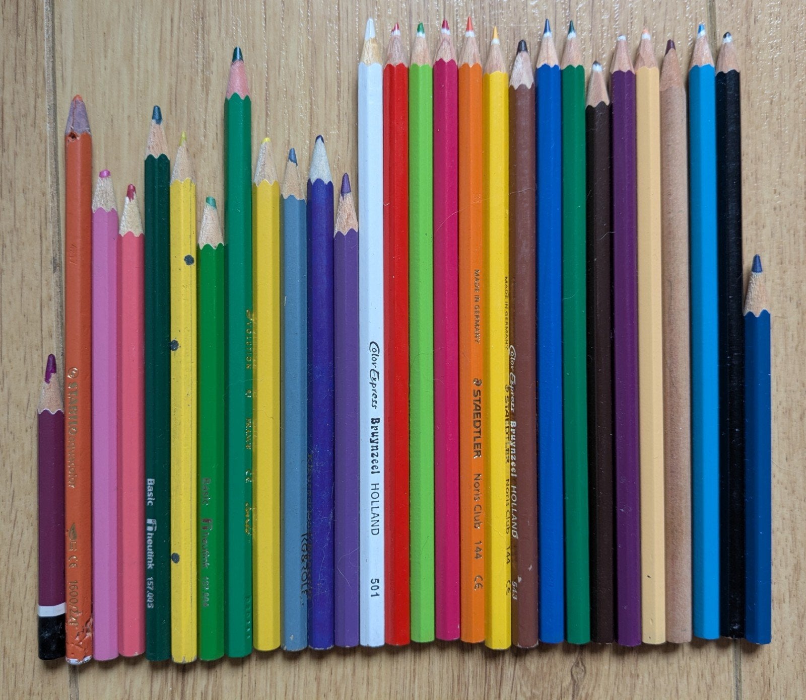 28 kleurpotloden, Hobby en Vrije tijd, Ophalen, Gebruikt, Potlood of Stift
