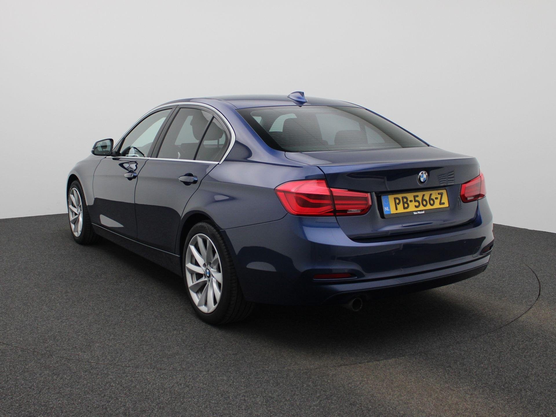 BMW 3-serie 318i Executive | Automaat | Navigatie | Cruise C, Auto's, Automaat, 12 maanden, Euro 6, Blauw