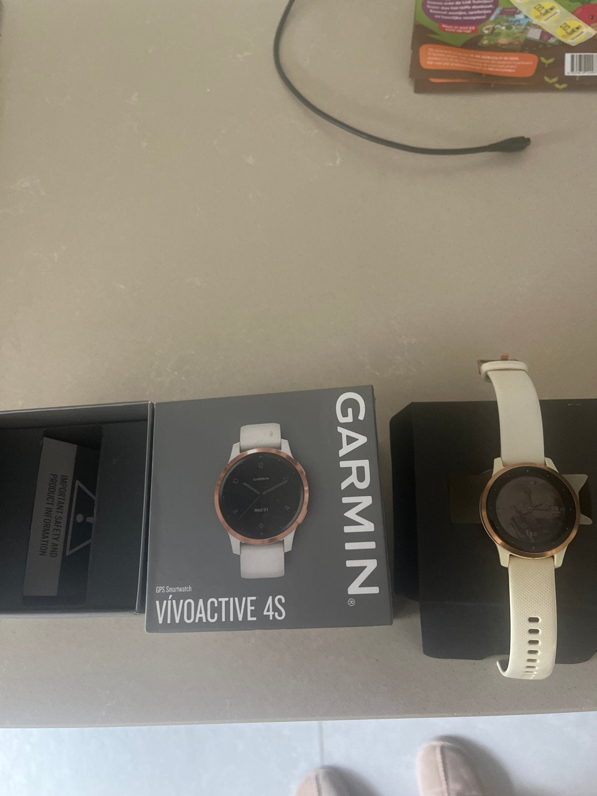 Garmin VIVOACTIVE 4S GPS Smartwatch - Wit/Roségoud, Hartslag, Wit, Ophalen of Verzenden, Zo goed als nieuw