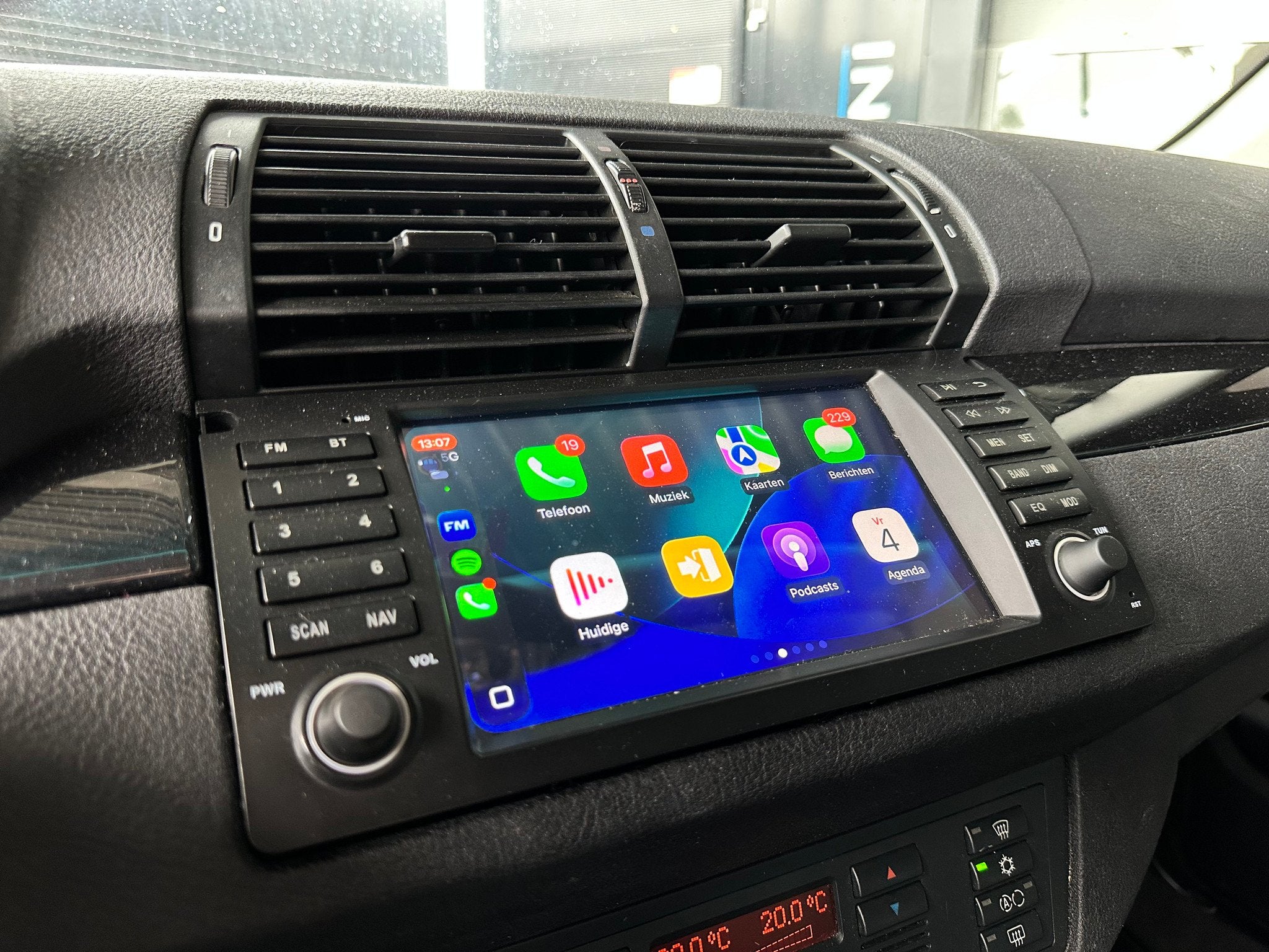 BMW X5 3.0d | MARGE | NW APK | CarPlay | Trekhaak | LED |, Auto's, Gebruikt, Bedrijf, Diesel, Zilver of Grijs